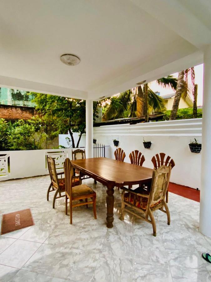 Moragalla Dilu Villa ベールワラ エクステリア 写真
